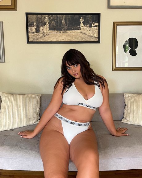 Bellaagolden onlyfans leaks porn