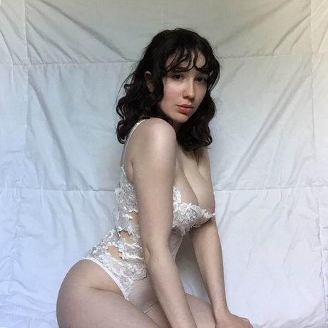 Elita Harkov onlyfans nude leaks