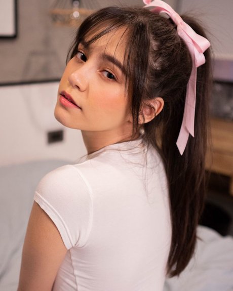 Isabelle Haris_ naked onlyfans