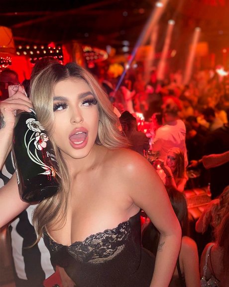 Jelly Vital onlyfans leaj