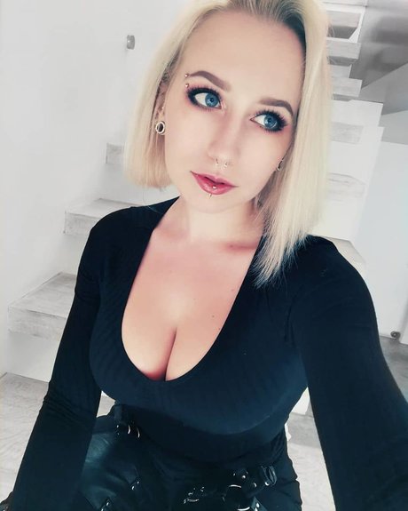 Tiffany Methuselah onlyfans leak ass