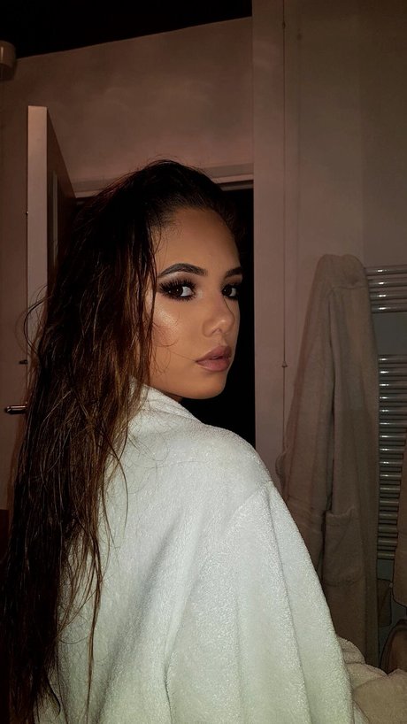 Saoirse Alicia Behzadi_ leaked porn onlyfans