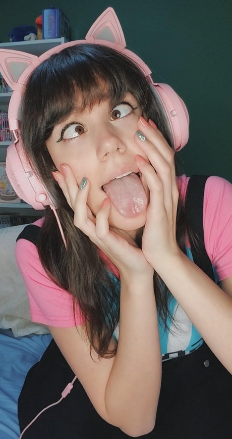 Yanderekamii onlyfans porn nude