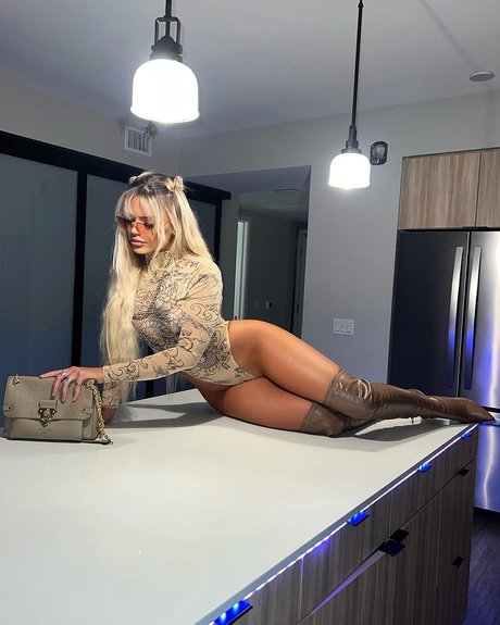 Hannah Brooke onlyfans leak naked