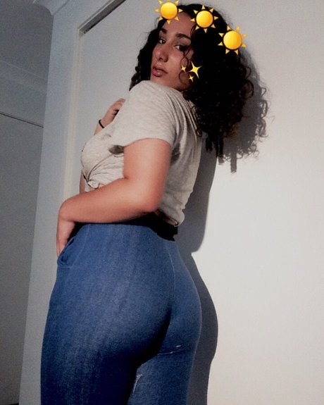 Charlize Tornatola nude leaks onlyfans