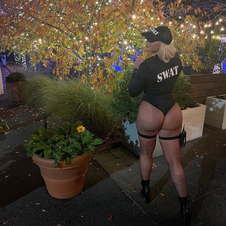 Dr Colette Larsen nude leaks onlyfans