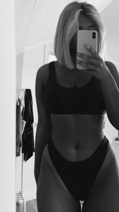 Tuva Oesgard only fans naked