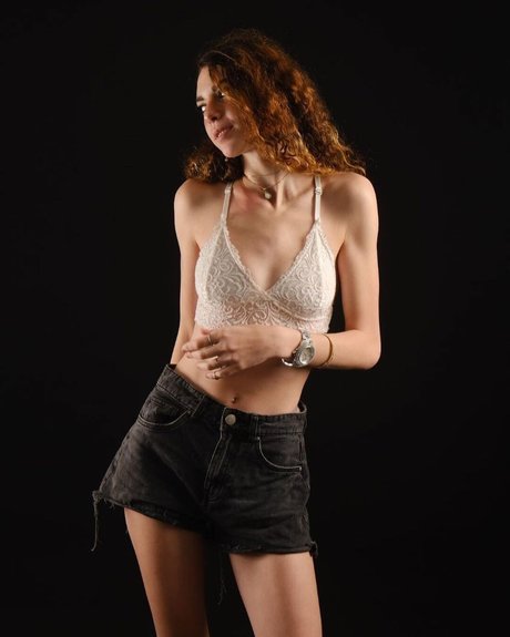 Eden Ayalon_ naked onlyfans leaks