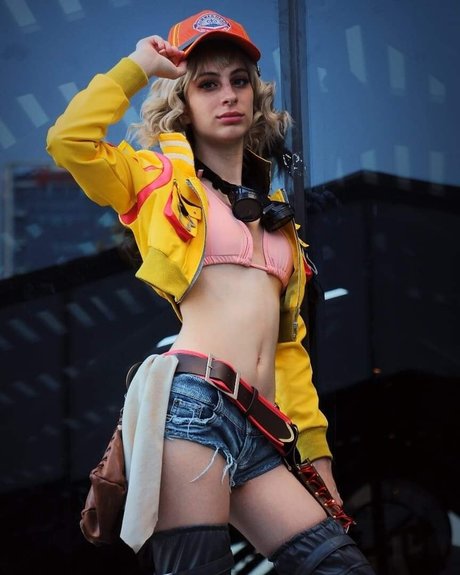 Maya Gold nudes onlyfans