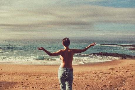 Stella Hayes_ Profile pic