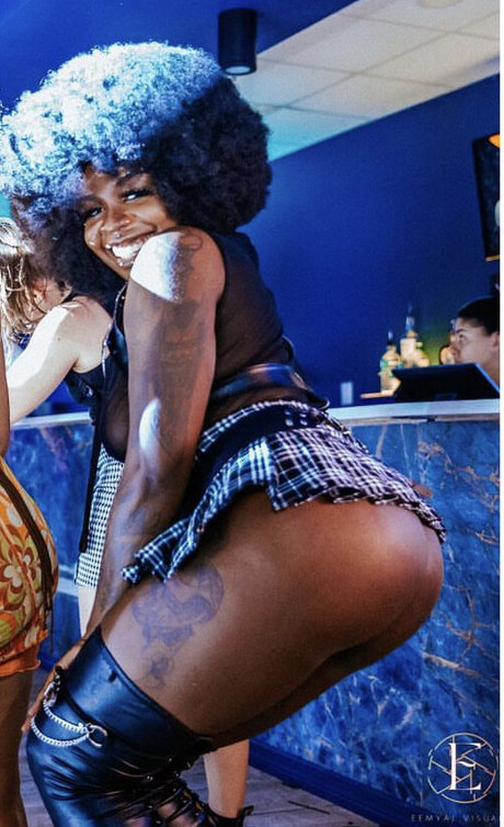 Gem Sapphir free only fans