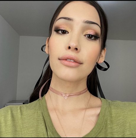 Zion Moreno onlyfans tits