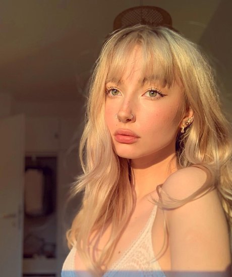 Caelyn Mathews onlyfans naked