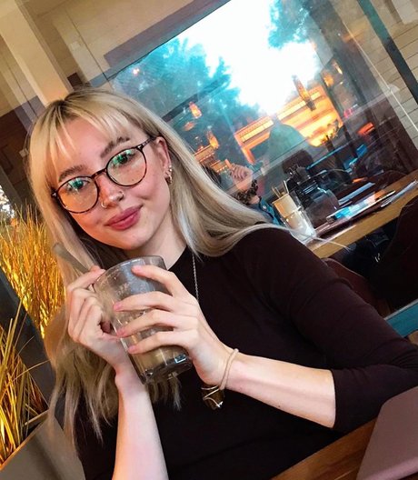 Caelyn Mathews nudes onlyfans leak