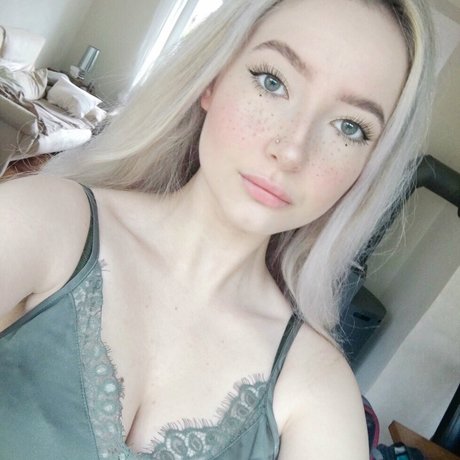 Caelyn Mathews onlyfans lesk