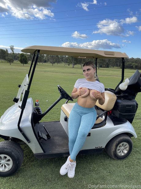 Riley Rodgers feet onlyfans