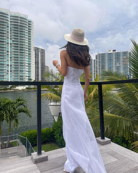 Yael Shelbia onlyfans leakes