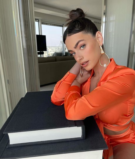 Yael Shelbia onlyfans