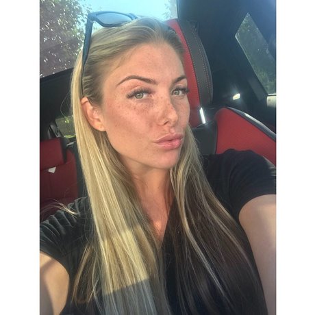 Bethany Samuels onlyfans sex leaks