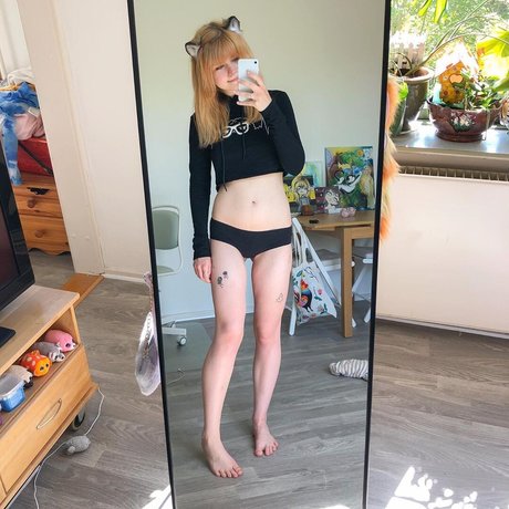 Lilsolle Chickpii leaked nude onlyfans