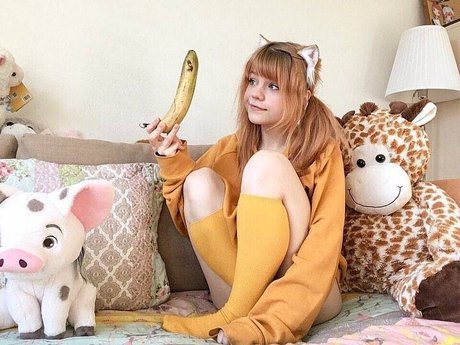 Lilsolle Chickpii onlyfans topless