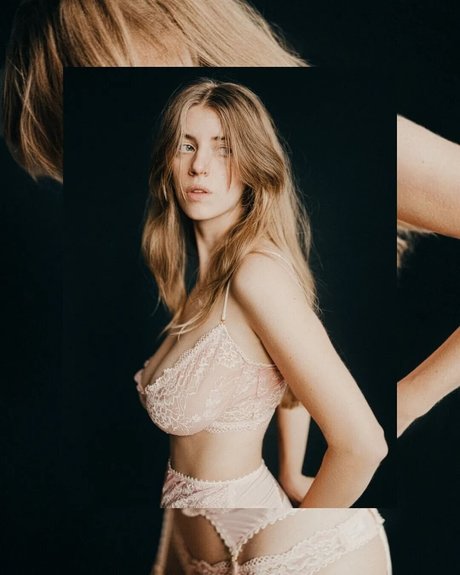 Agnes Verano onlyfans photos