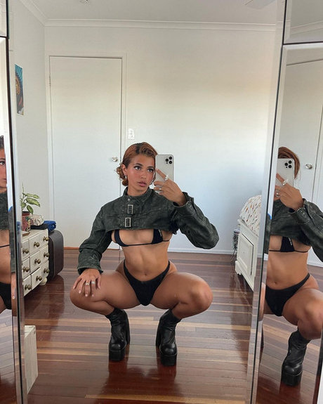 Ambra Guiotto onlyfans ass