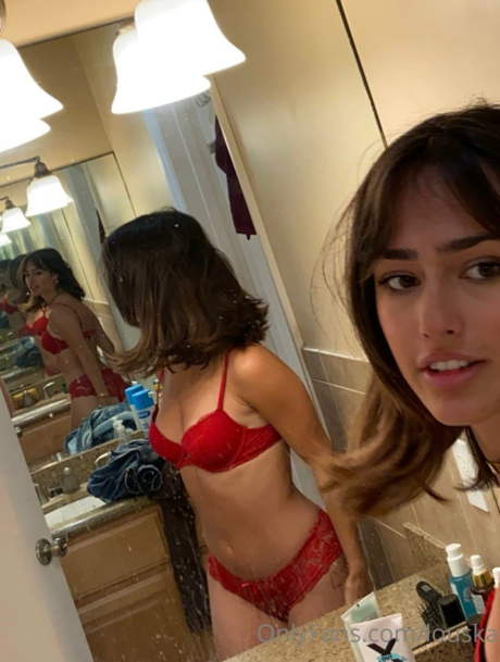 Lou Ann Vecchia_ onlyfans star