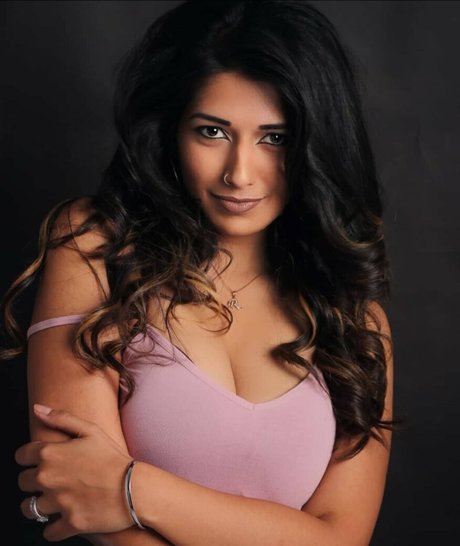 Rasha Kirmani nude onlyfans leak