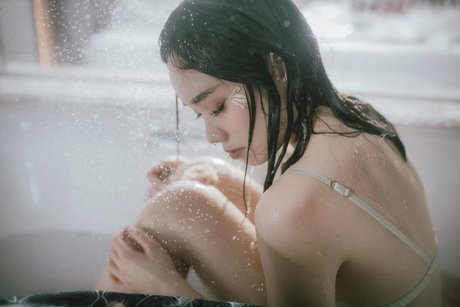 Queenie Lam onlyfans x