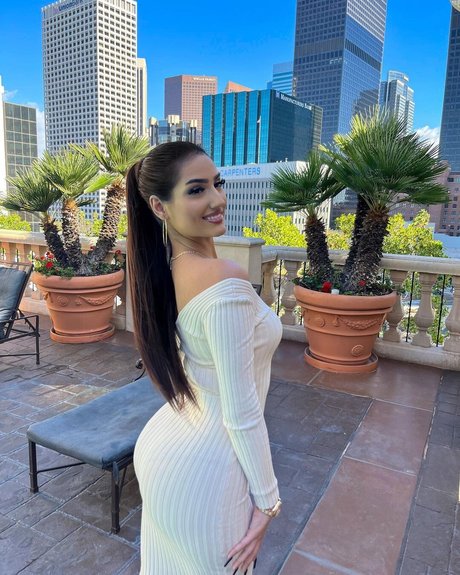 Diana Malchanovich_ onlyfans leams