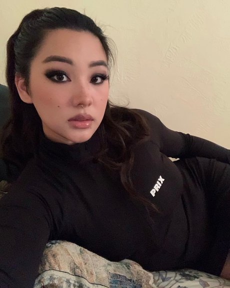 Nathaliewrth is on onlyfans