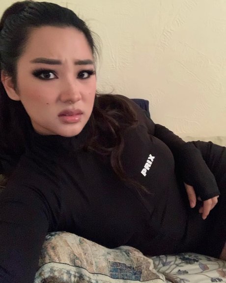 Nathaliewrth tits onlyfans