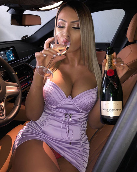 Vasilka Vazzzlegramm naked on onlyfans