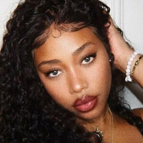 Chaotic Allure tits onlyfans