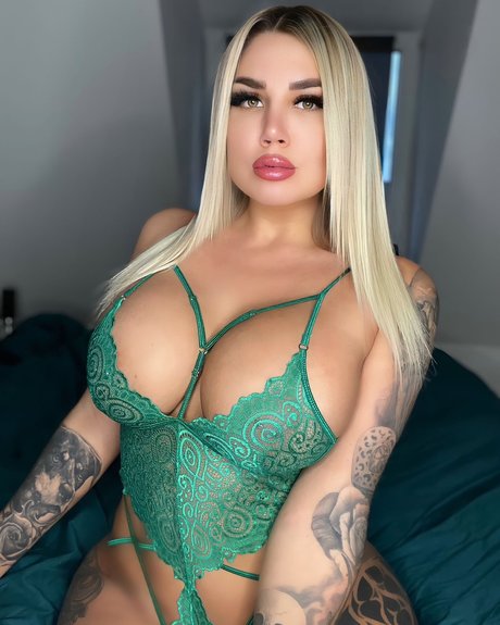 Kary Mel onlyfans sex leak