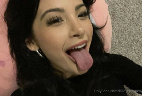 Lillian Delaney leaked onlyfans