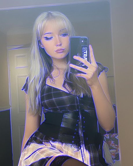 Millie Wild_ onlyfans leams