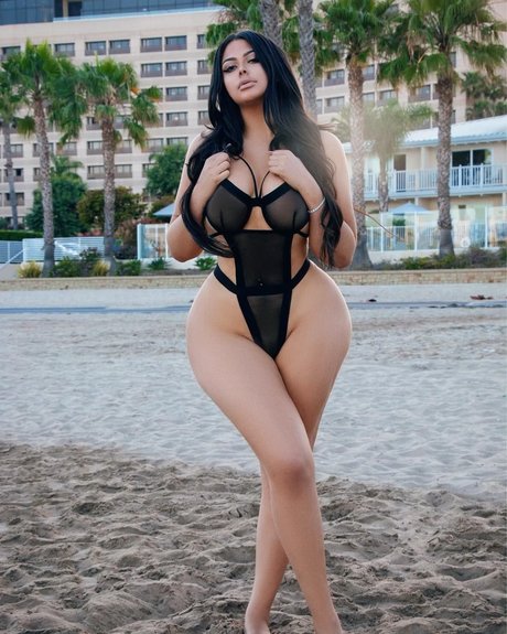 Cali Noelle onlyfans leaks