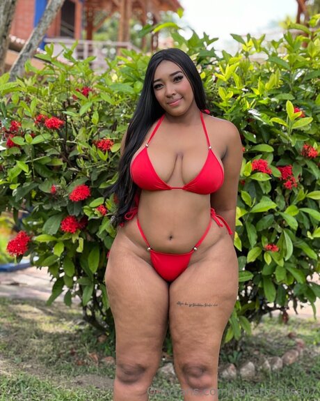 Yuliethsoliss07 onlyfans creator