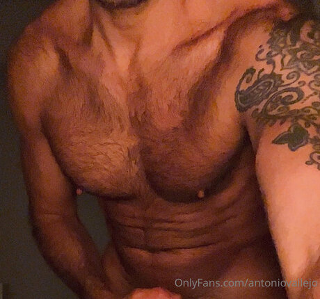 Antoniovallejo onlyfans naked