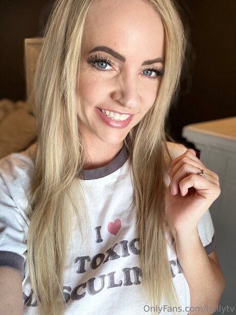 Hxllytv onlyfans nide
