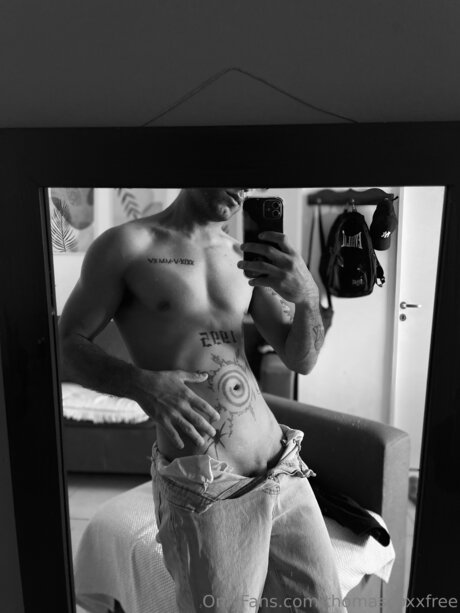 Thomascoxxfree leak only fans