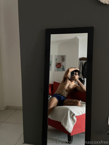 Thomascoxxfree onlyfans nude photos