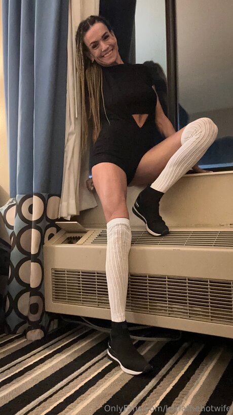 Karlathehotwife nude only fans