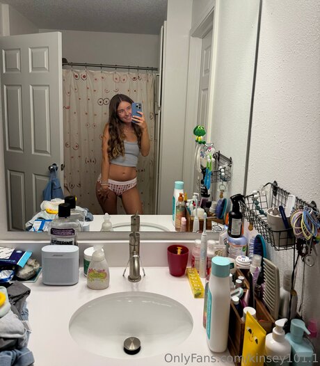 Kinsey101 1 onlyfans nude photos