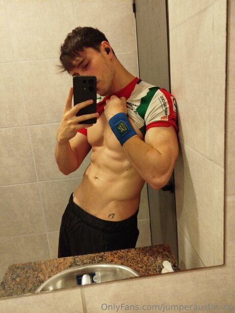 Jumperaustin Vip onlyfans explicit content