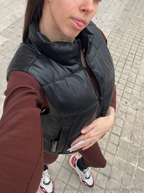 Suzzi Loves Youxoxo onlyfans sex tape