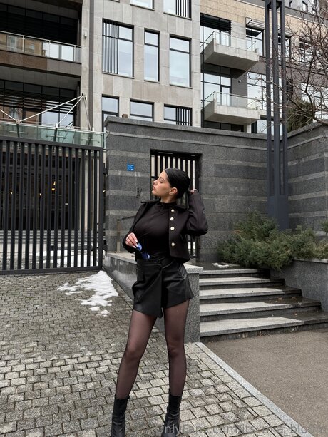 Its Mia Blo0m only fans porn