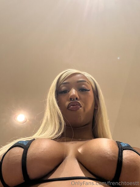 Frenchtoestt onlyfans joi